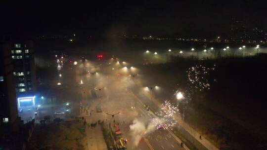 中国北方城市元旦跨年新年春节烟花夜景航拍