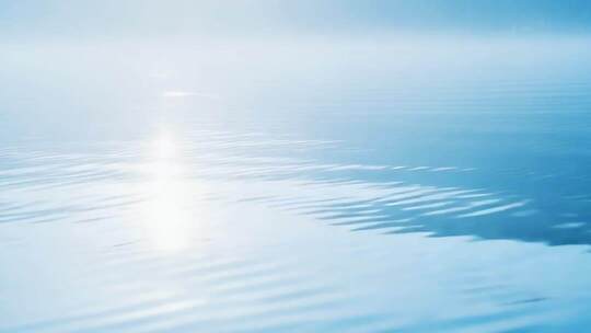 海面阳光照射波光粼粼