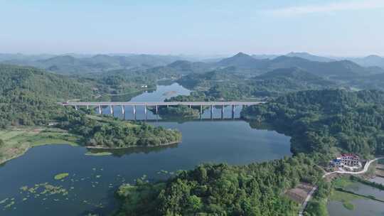 四川遂西高速赤城湖大桥