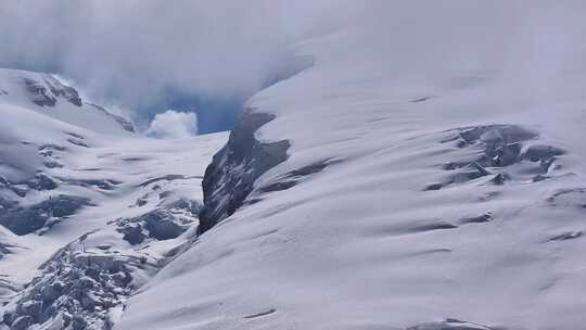 航拍冰川之父慕士塔格峰雪山冰川风光