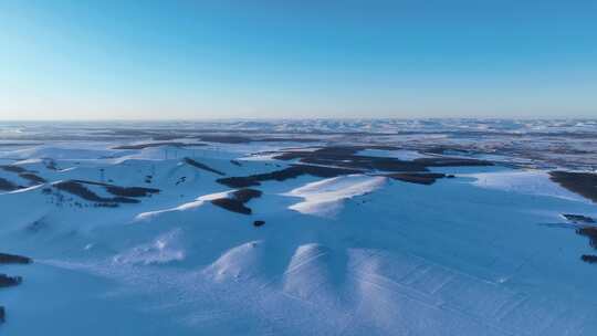 辽阔壮观的雪后大地全景