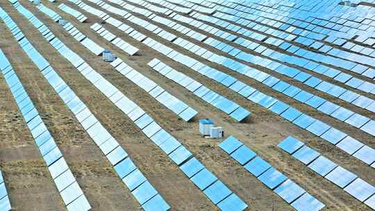 新疆阿勒泰福海太阳能发电场HDR航拍