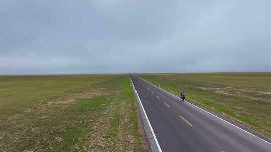 航拍-独库公路 骑自行车旅行