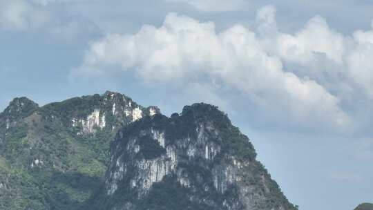 航拍广西喀斯特地貌山峰特写夏季晴天山景