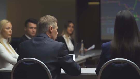 跨国公司总裁会议商业合作项目洽谈