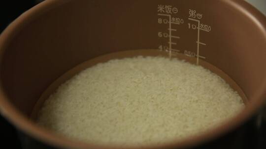 高压锅焖米饭视频素材模板下载