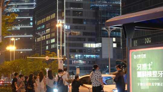 大城市大都市下班高峰期夜晚夜景交通汽车车视频素材模板下载