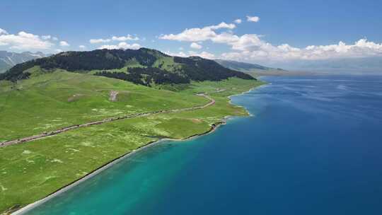 新疆赛里木湖草原湿地自然风光航拍