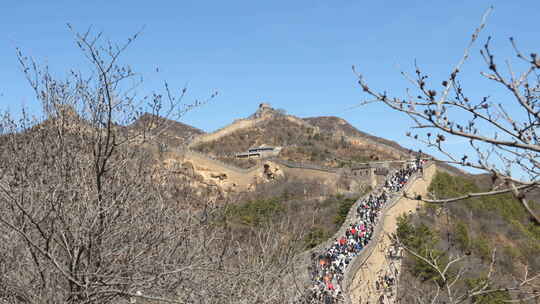 北京八达岭长城旅游人山人海