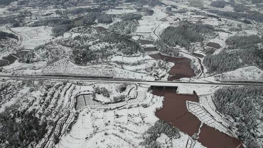 农业梯田水田冬天雪景