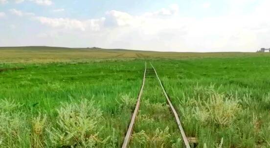 草原的小火车