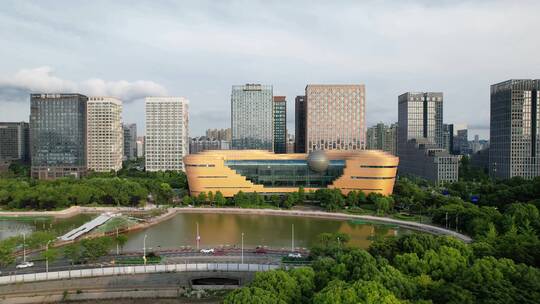 钱塘江上航拍杭州滨江城区现代城市建筑