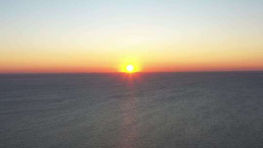 航拍 海边 倒影 地平线 水波 海面 日出