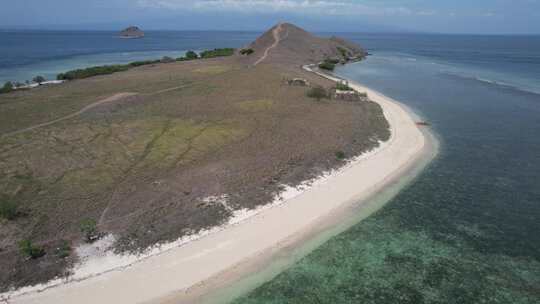 基纳瓦岛松巴瓦