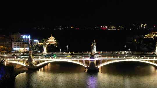 航拍大理夜晚的兴盛大桥视频素材模板下载