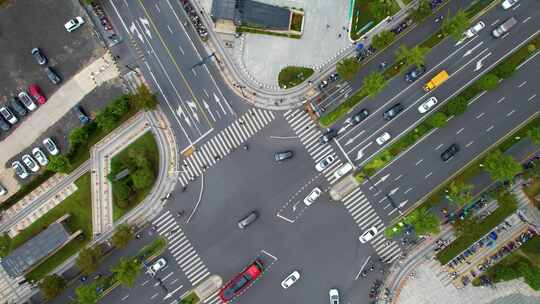 俯视马路十字路口汽车车辆车流视频素材