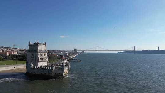 里斯本城市景观与贝伦塔和4月25日大桥，葡萄牙26
