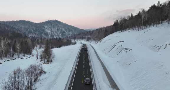 亚雪公路冬季航拍