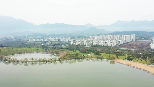 安徽省池州市青阳县芙蓉湖春天航拍