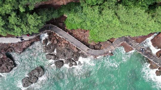 海浪浪花冲击岩石素材航拍