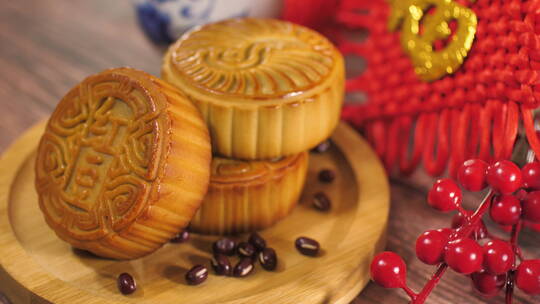 中国传统美食八月十五中秋节月饼甜点