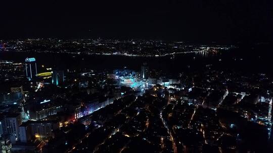 城市夜晚鸟瞰图