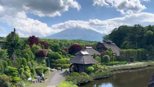 富士山上空的云