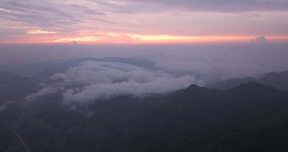 航拍广东茂名信宜石镬坳云海日出壮丽山河