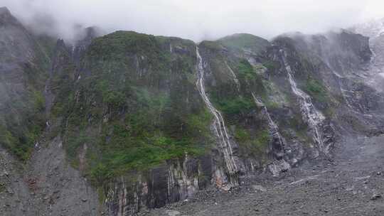 航拍四川甘孜海螺沟高山森林瀑布风光