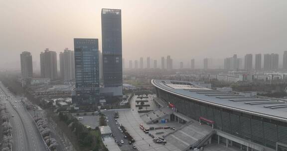 洛阳植物园樱花万物复苏春天公园道路航拍