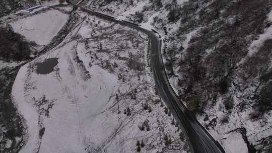 云南独龙江贡山贡独公路航拍雪山垭口风光