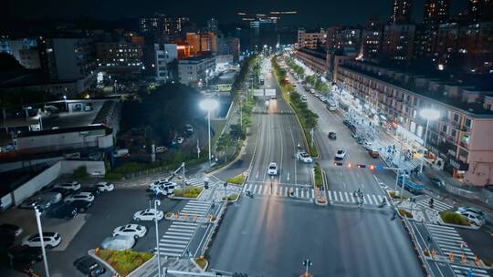城市夜景视频深圳龙岗夜晚交通道路汽车视频