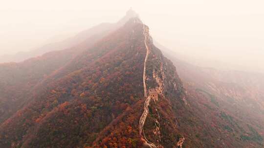 北京秋天司马台长城群山红叶大气航拍