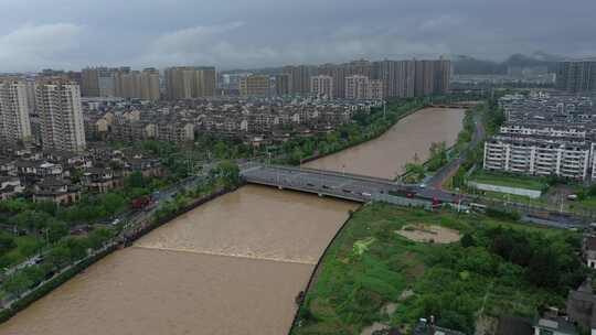 2024年6月下旬黄山市暴雨后洪水来袭