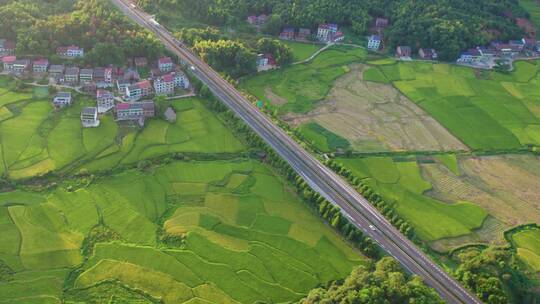 乡村公路稻田自然风光航拍