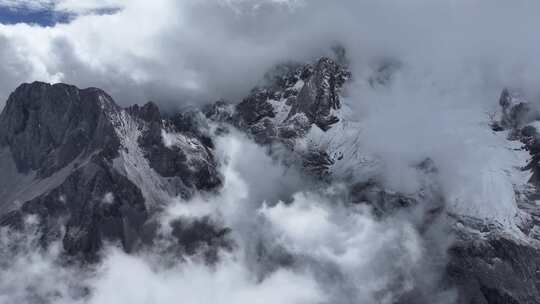 玉龙雪山蓝月谷fpv穿越机航拍云南丽江