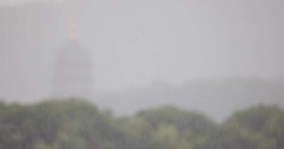 杭州西湖风光雨