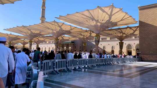 Masjid Al Nabawi，Mas