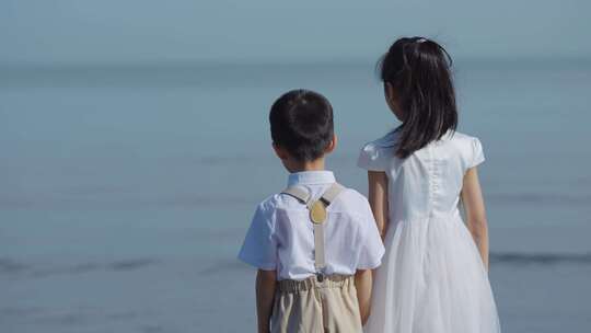 海边的孩子们 大海