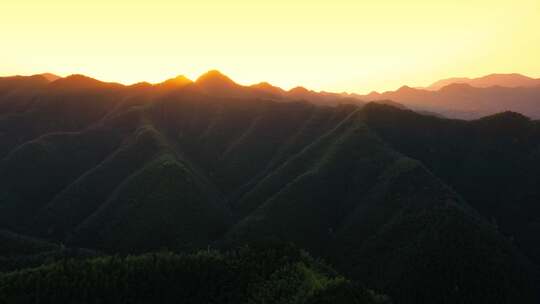 4K航拍杭州安吉山脉唯美日出日落