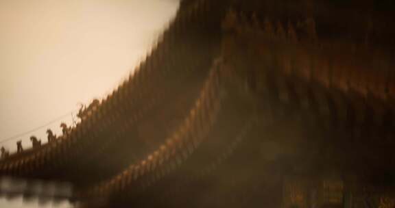 雨天故宫房檐脊兽倒影水滴涟漪