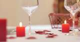 精品 · 浪漫情侣享受烛光晚餐合集高清在线视频素材下载