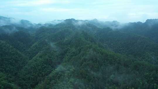 徽州古城山雾气