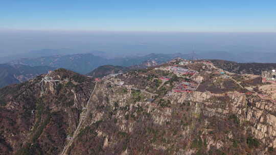 航拍泰安泰山山顶风景