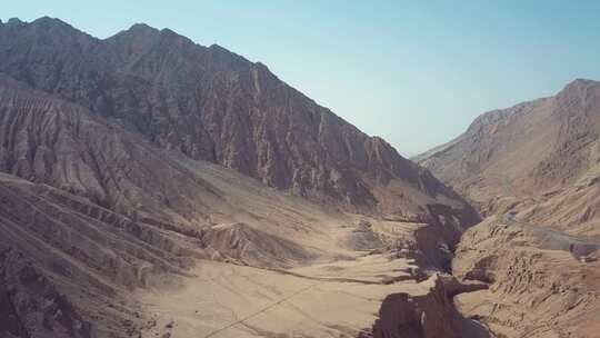 鄯善县吐峪沟大峡谷、火焰山