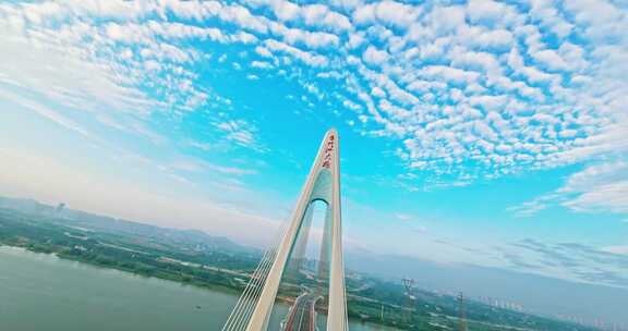 4k长沙湘江香炉洲大桥穿越机航拍
