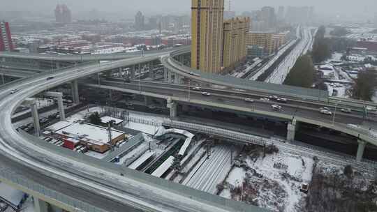 航拍城市雪景