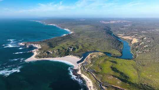 澳大利亚西澳大利亚州格纳拉布普的鸟瞰图。