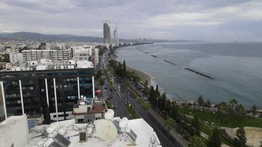 塞浦路斯城市海岸鸟瞰图