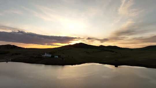 呼伦贝尔自然风光山林湖泊晚霞美景